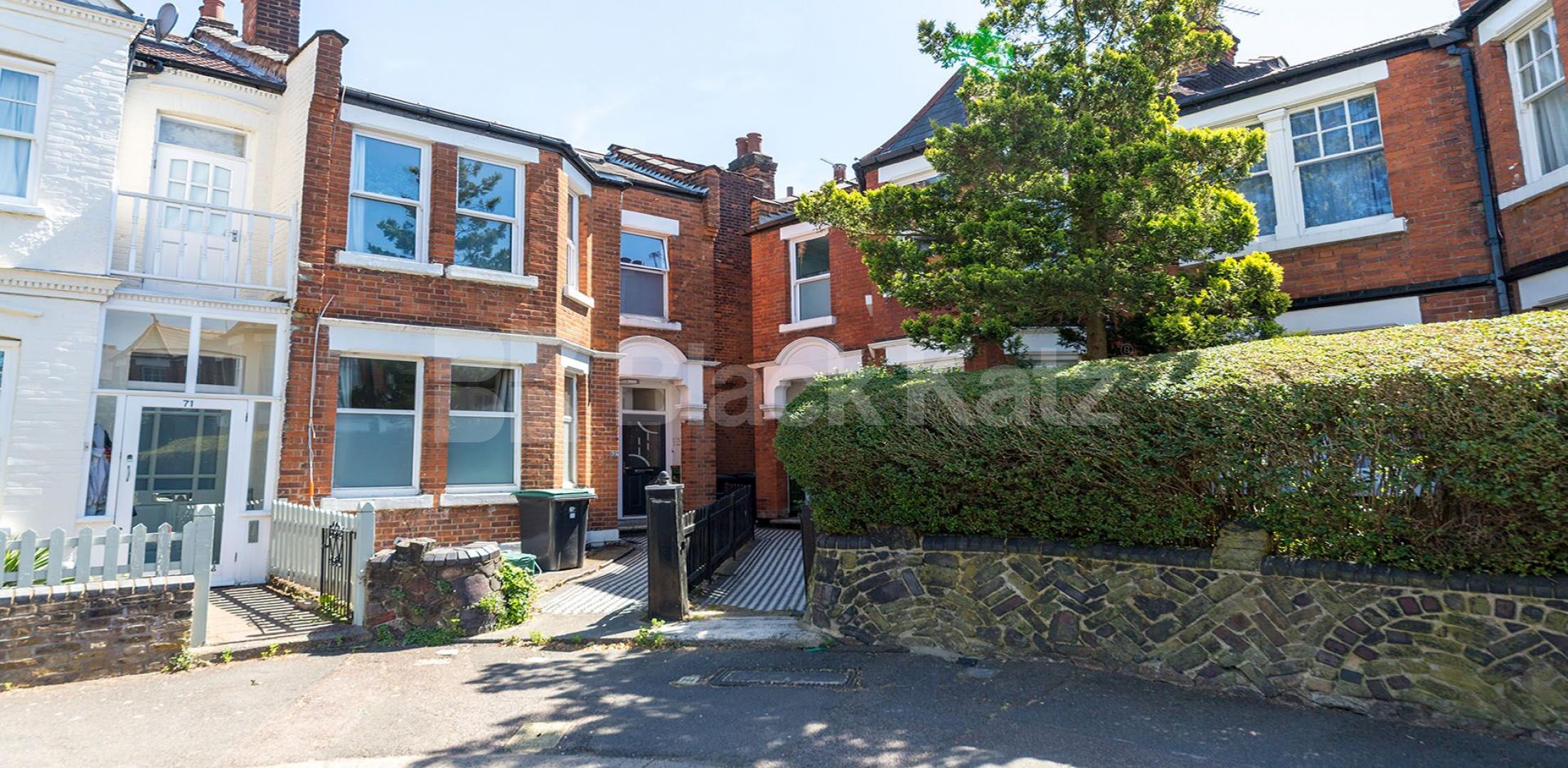 			New Instruction! Private patio and garden flat!, 2 Bedroom, 1 bath, 1 reception Ground Floor Maisonette			 Rathcoole Gardens, Crouch End / Hornsey